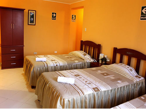 Hotel Y Restaurante Roma Ика Экстерьер фото